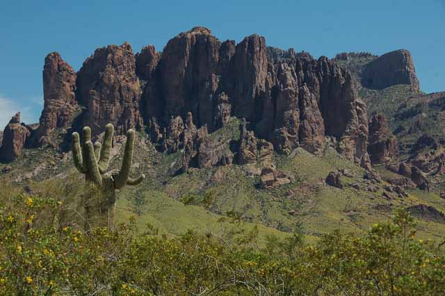 the Superstition Mtns